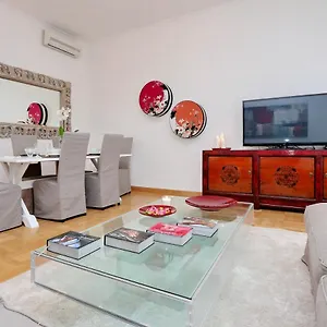 Apartament Deza Cozy Place Ripetta, Rzym