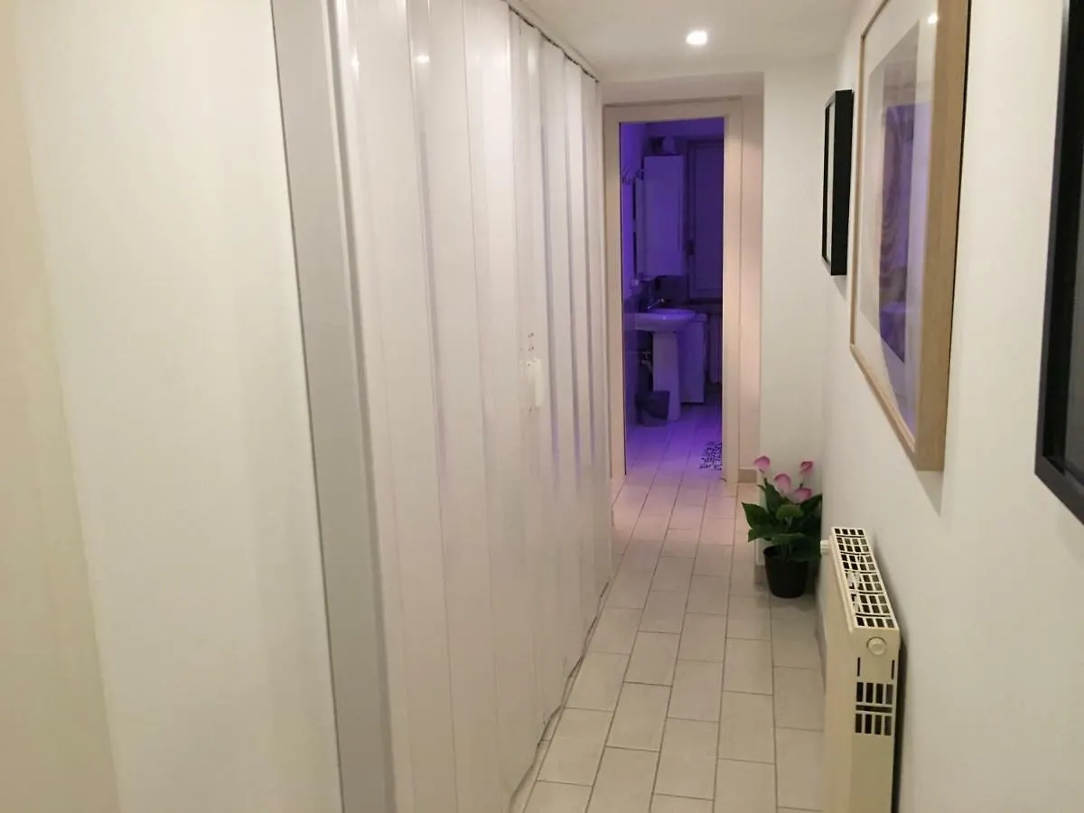 Chroma Apt Farinone 28 Apartment Italy